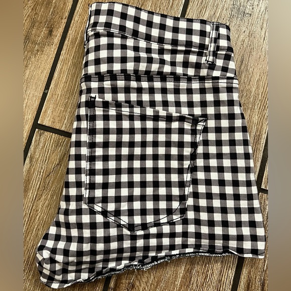 Express High Rise Shortie - Picture 2 of 5